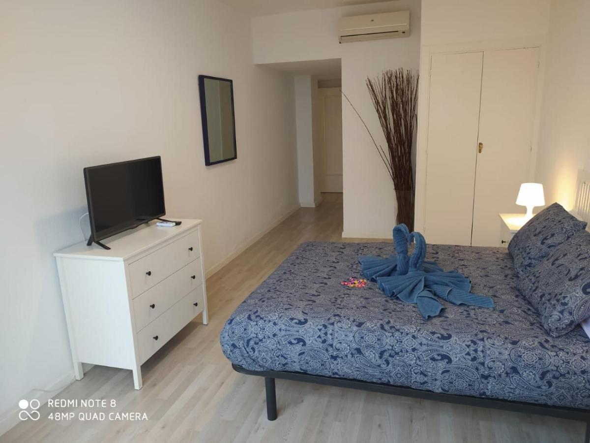 Apartamento Con Encanto 'Larios Luxy' Apartment Malaga Bagian luar foto