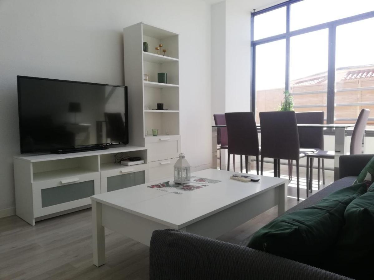 Apartamento Con Encanto 'Larios Luxy' Apartment Malaga Bagian luar foto