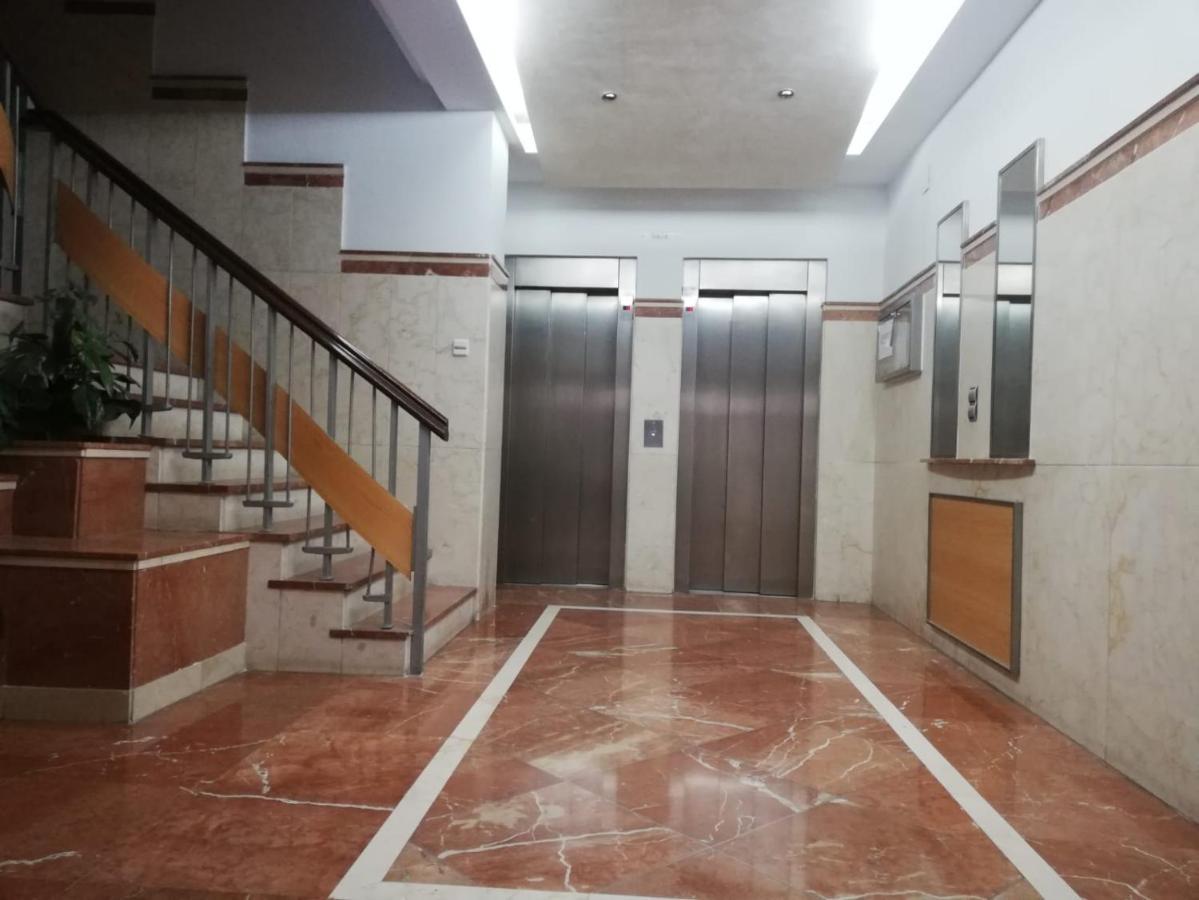 Apartamento Con Encanto 'Larios Luxy' Apartment Malaga Bagian luar foto