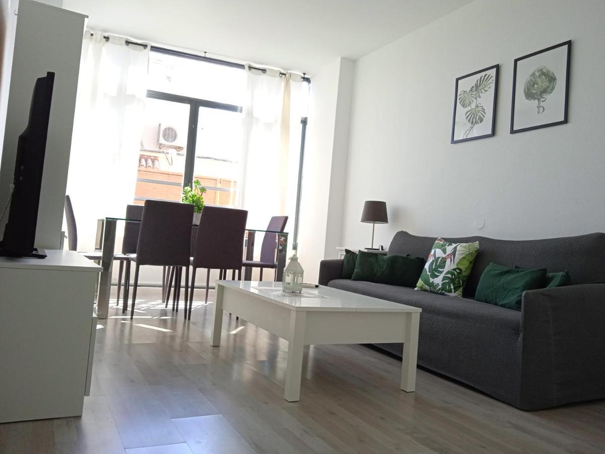 Apartamento Con Encanto 'Larios Luxy' Apartment Malaga Bagian luar foto