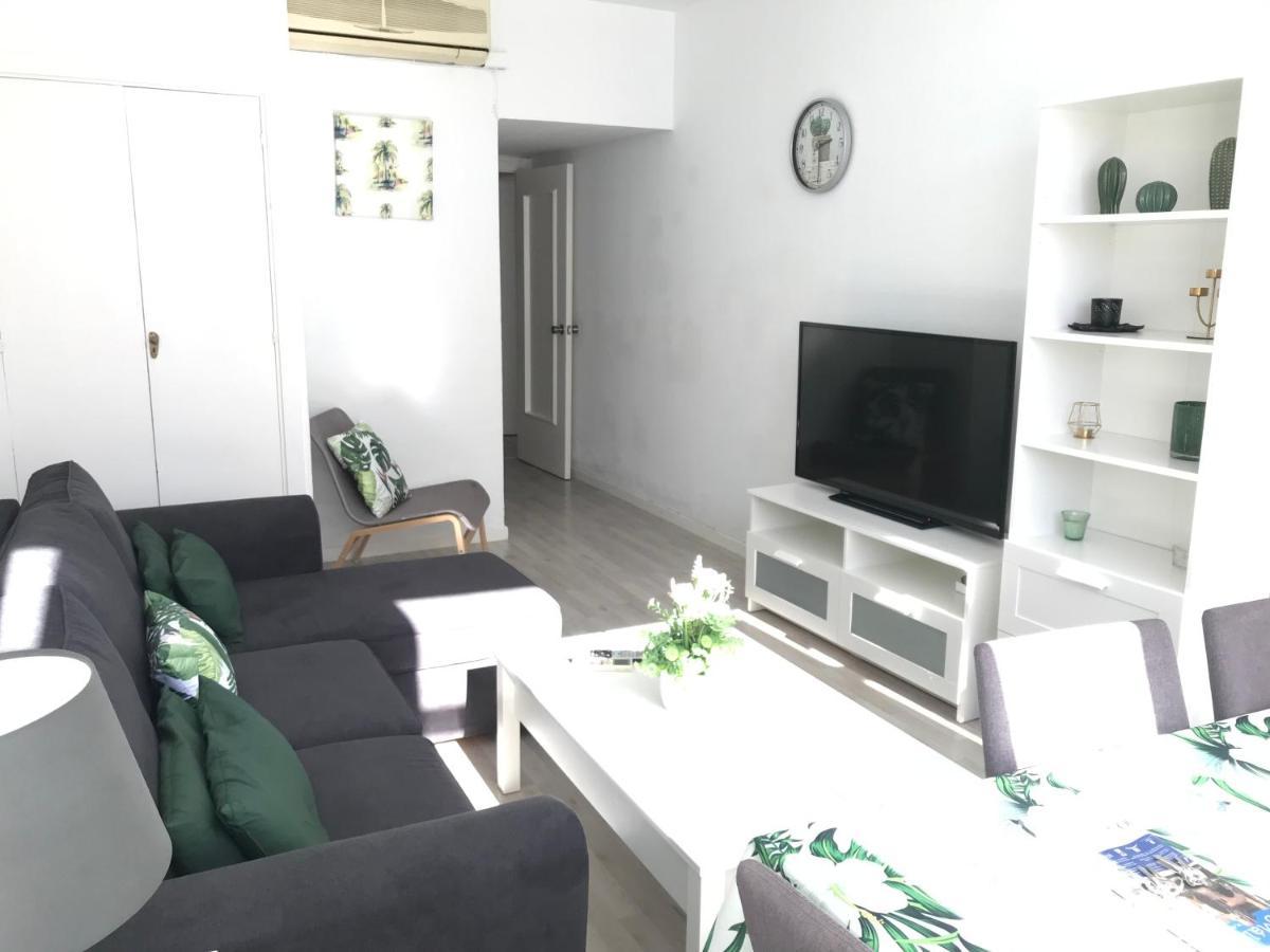Apartamento Con Encanto 'Larios Luxy' Apartment Malaga Bagian luar foto