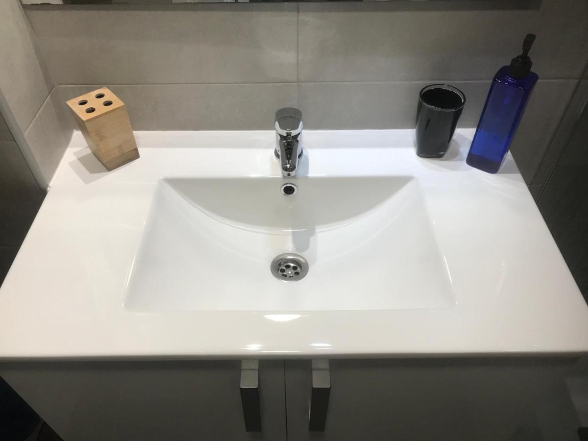 Apartamento Con Encanto 'Larios Luxy' Apartment Malaga Bagian luar foto