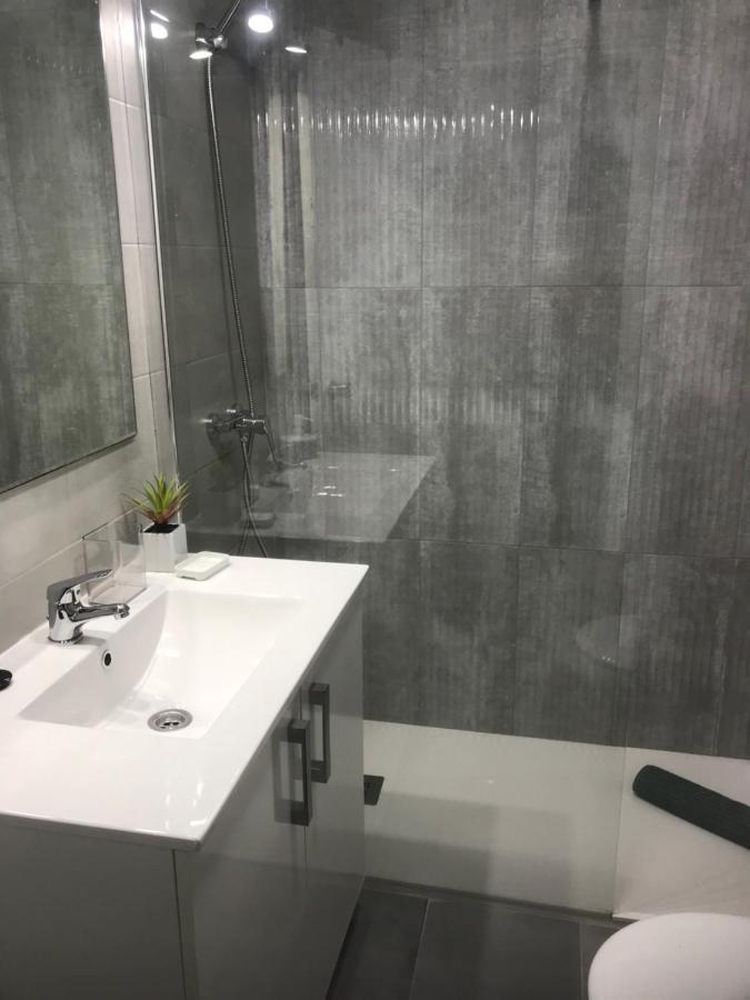 Apartamento Con Encanto 'Larios Luxy' Apartment Malaga Bagian luar foto