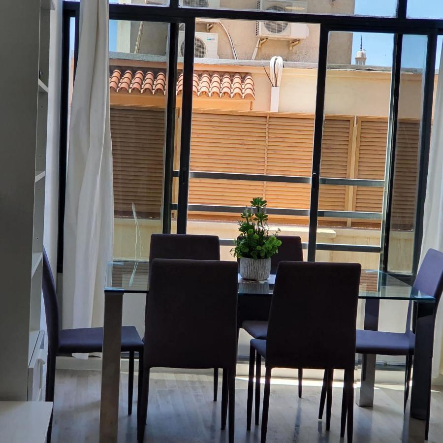 Apartamento Con Encanto 'Larios Luxy' Apartment Malaga Bagian luar foto
